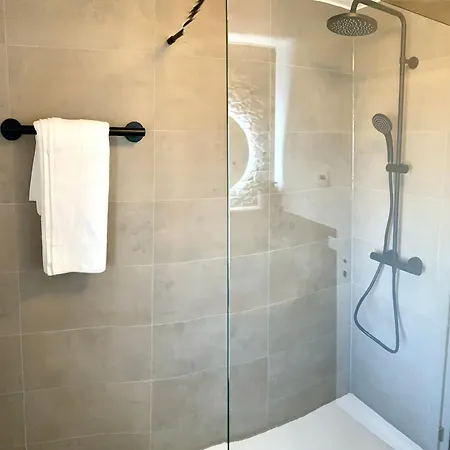 Stilvolles Ferienapartment Am Thermalbad Mit Blick In